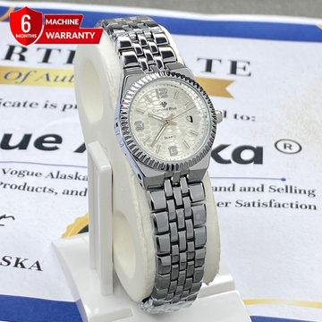 Diamond Blue Round Dial Luxury Chain Watch - A Perfect Gift For Her
