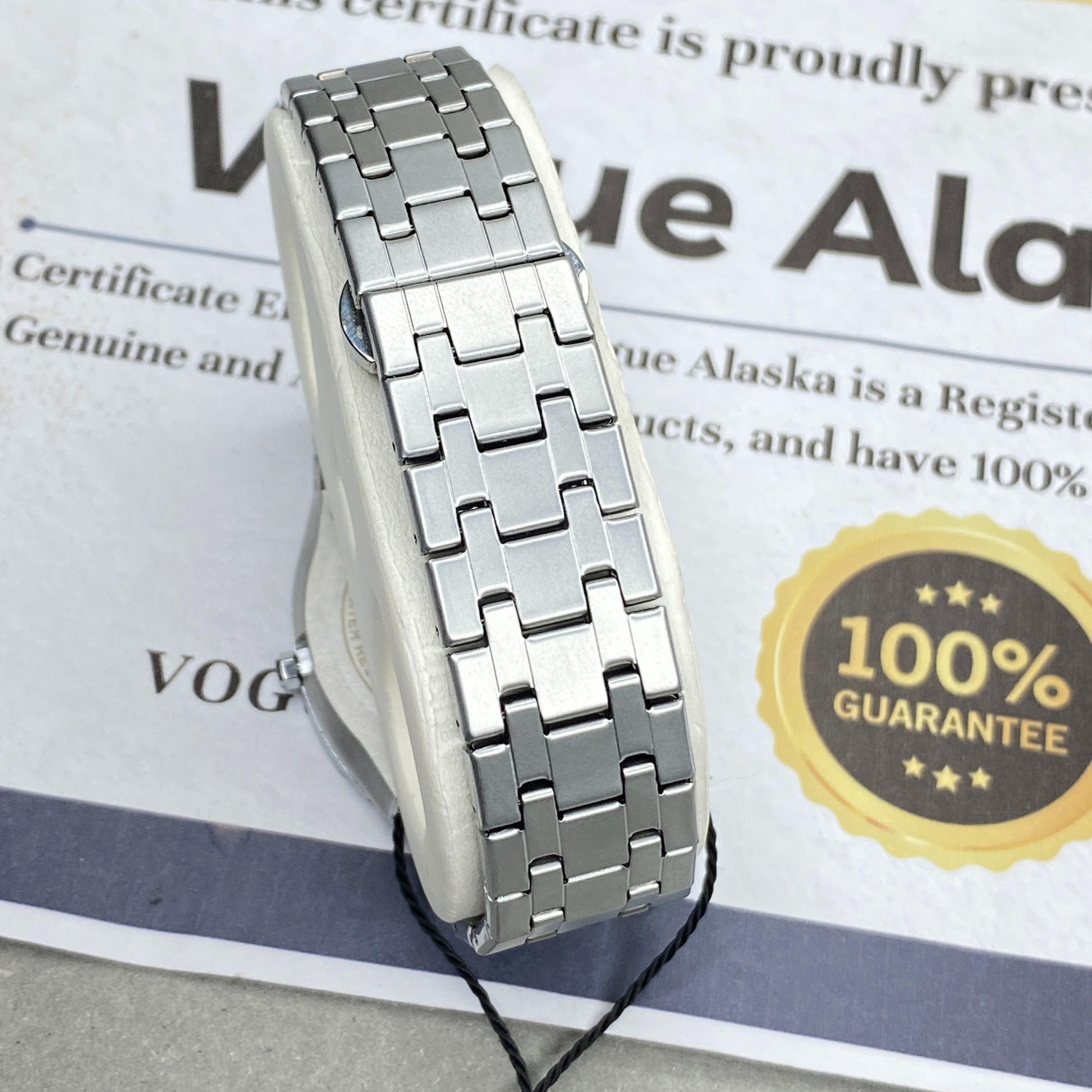 MAIMASHI Slim Design Analog Display Stainless Steel Chain Watch for Men