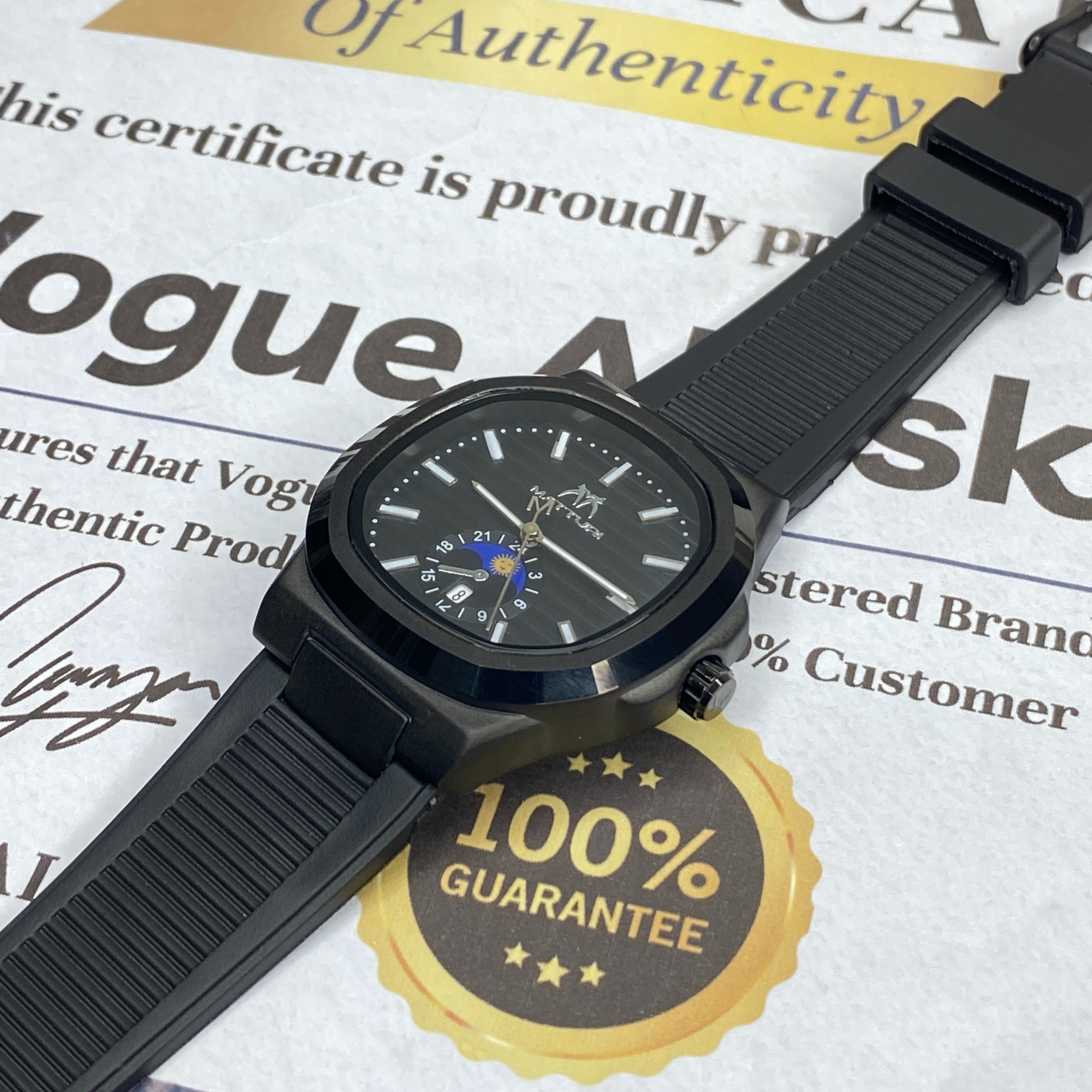 MATTURI Analog Time Date Display Rubber Straps Watch For Men