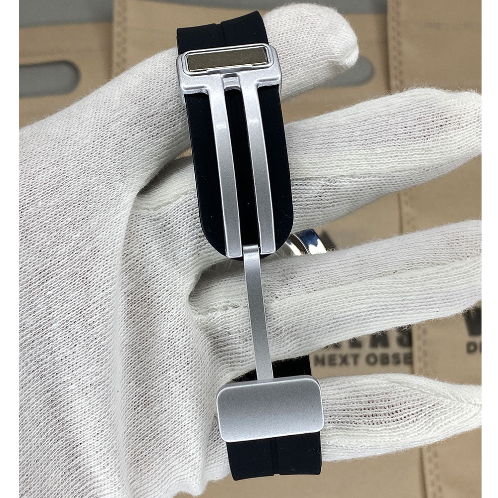 Universe Point Magnetic Lock & Silicone Rubber Straps Watch
